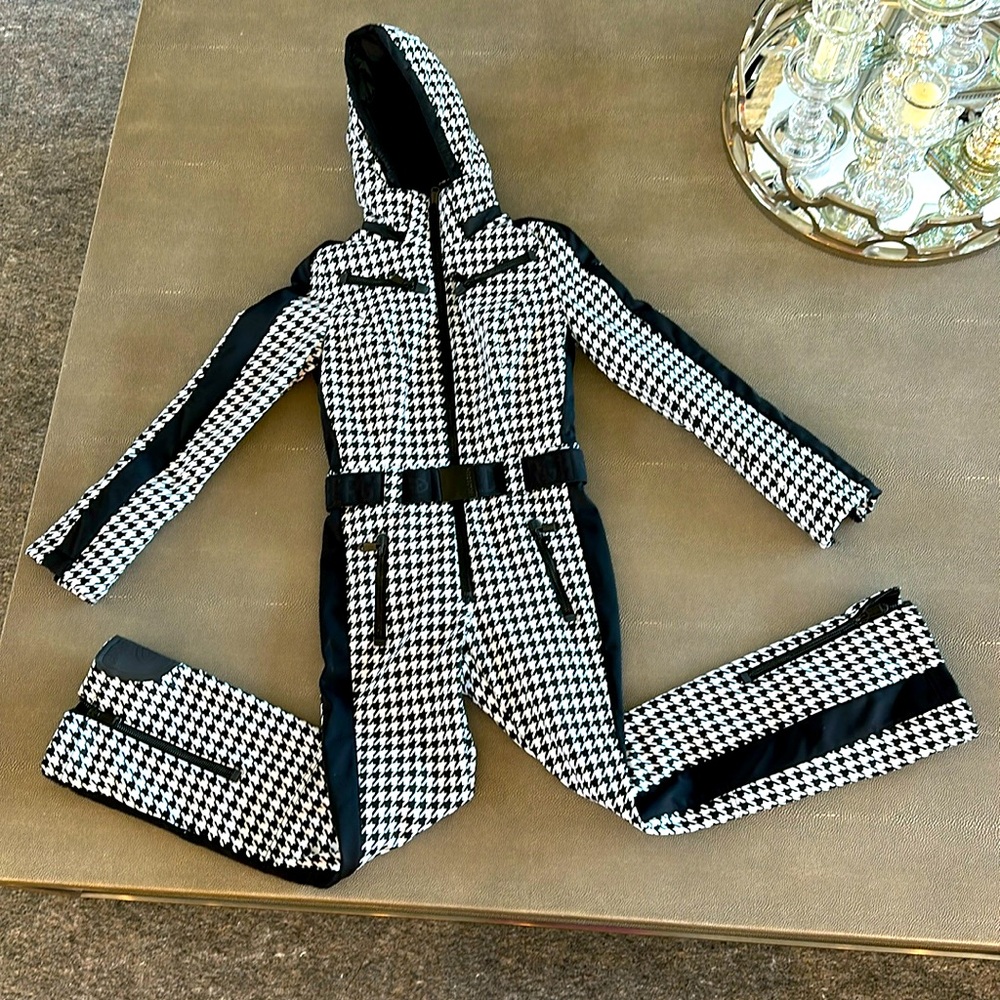 NWOT Goldbergh Black and white hounds tooth ski suit.